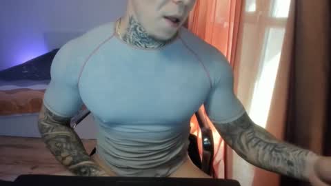 Snapshot of babylewisss chatting on 04/19/26, 12:48 Amil online show from 04/19/26, 12:48
