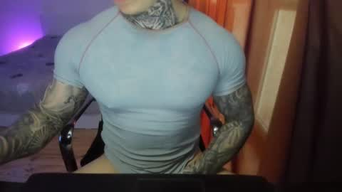 Snapshot of babylewisss chatting on 05/19/26, 03:51 Amil online show from 05/19/26, 03:51