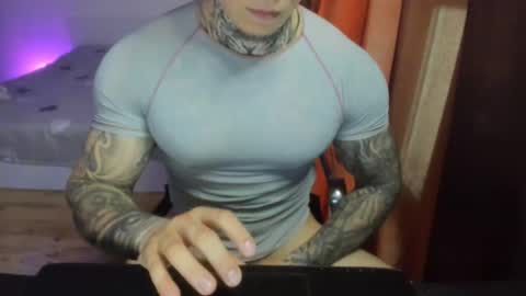 Snapshot of babylewisss chatting on 05/25/26, 03:40 Amil online show from 05/25/26, 03:40