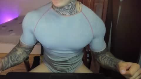 Snapshot of babylewisss chatting on 05/27/26, 04:48 Amil online show from 05/27/26, 04:48