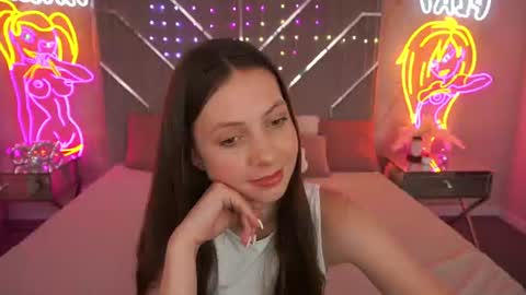 Lady Vi online show from 06/17/26, 01:12