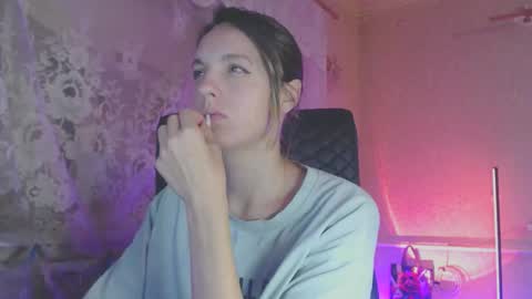 Sonya online show from 10/08/25, 07:22