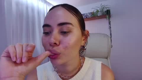 Snapshot of babyprincesstalia chatting on 07/22/26, 08:11 Talia online show from 07/22/26, 08:11