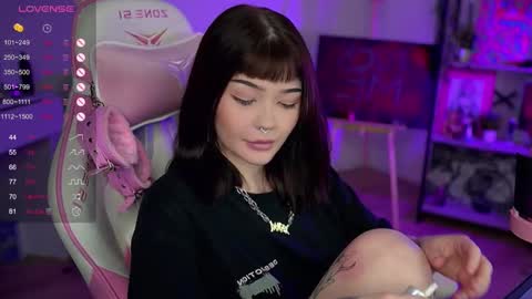 Nika online show from 12/06/24, 02:24