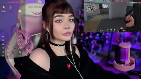 Nika online show from 12/19/24, 02:01