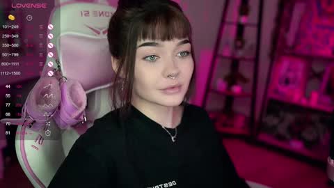 Nika online show from 02/09/25, 10:43