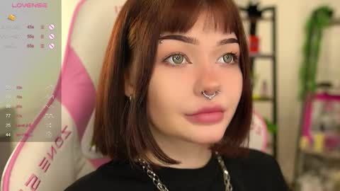 Nika online show from 09/21/25, 10:22