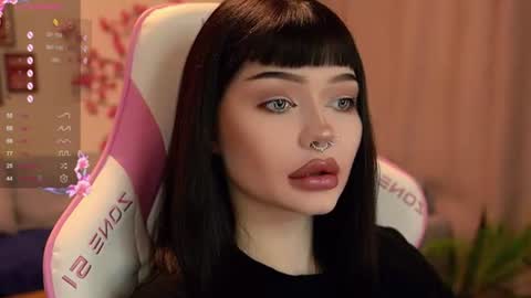 Snapshot of babyroxynill chatting on 06/11/26, 09:57 Nika online show from 06/11/26, 09:57