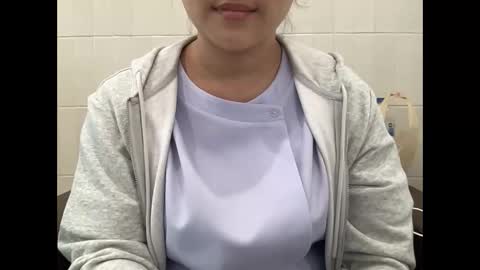 Baby Unicorn online show from 11/18/25, 08:08