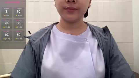 Baby Unicorn online show from 12/16/25, 01:21