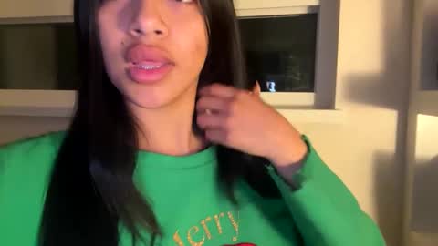 Snapshot of babyynaughty chatting on 09/26/25, 07:01 babyynaughty online show from 09/26/25, 07:01