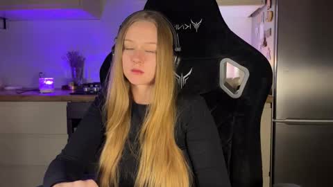 NEXT STREAM  1AM GMT3  Alice    online show from 09/30/25, 08:52