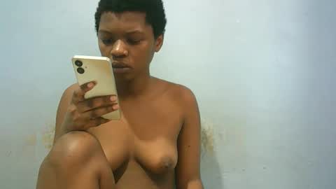 Snapshot of babyzuri chatting on 02/24/26, 08:12 Zuri online show from 02/24/26, 08:12