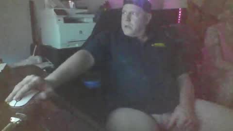 bad_boy4u2abuse online show from 04/24/26, 08:44
