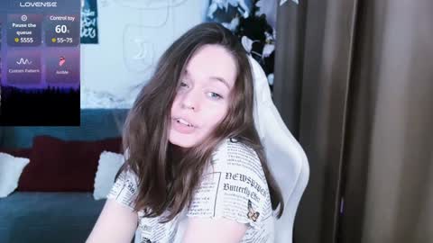 Snapshot of bad_girl009 chatting on 12/14/24, 07:03 Lin online show from 12/14/24, 07:03