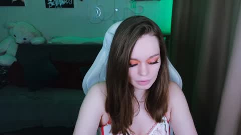 Snapshot of bad_girl009 chatting on 01/22/25, 04:23 Lin online show from 01/22/25, 04:23