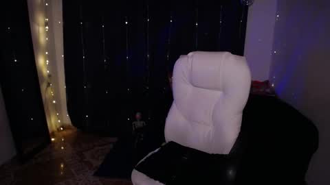 Scarlett online show from 02/18/25, 11:08