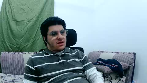 Snapshot of badboixx chatting on 12/14/24, 01:39 badboixx online show from 12/14/24, 01:39