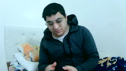 Snapshot of badboixx chatting on 03/01/25, 06:11 badboixx online show from 03/01/25, 06:11