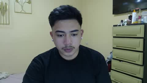 Snapshot of badboy_hanns chatting on 12/09/24, 11:15 HANNS online show from 12/09/24, 11:15