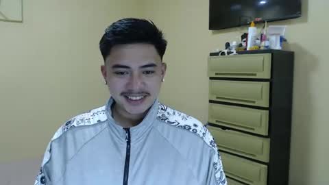 Snapshot of badboy_hanns chatting on 12/09/24, 05:08 HANNS online show from 12/09/24, 05:08