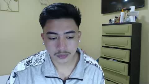 Snapshot of badboy_hanns chatting on 12/10/24, 03:55 HANNS online show from 12/10/24, 03:55