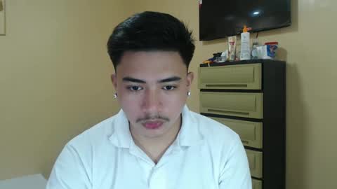 Snapshot of badboy_hanns chatting on 12/12/24, 08:57 HANNS online show from 12/12/24, 08:57