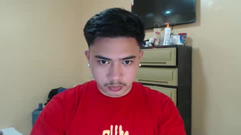 Snapshot of badboy_hanns chatting on 12/12/24, 05:37 HANNS online show from 12/12/24, 05:37