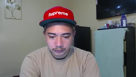 Snapshot of badboy_hanns chatting on 01/04/25, 03:17 HANNS online show from 01/04/25, 03:17