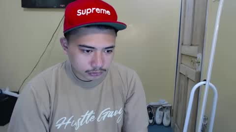 Snapshot of badboy_hanns chatting on 01/24/25, 12:52 HANNS online show from 01/24/25, 12:52