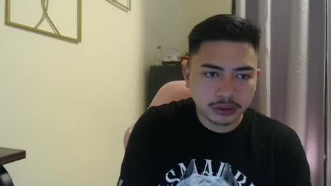 Snapshot of badboy_hanns chatting on 10/10/25, 09:25 HANNS online show from 10/10/25, 09:25