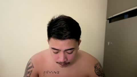 Snapshot of badboy_hanns chatting on 10/21/25, 01:39 HANNS online show from 10/21/25, 01:39