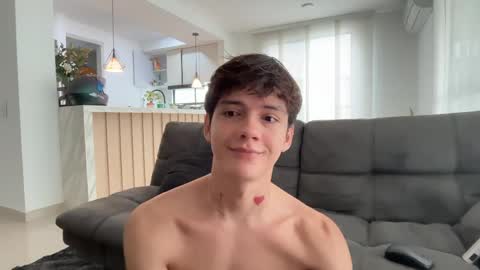 Snapshot of badboy_one chatting on 06/06/26, 01:27 jhojan online show from 06/06/26, 01:27