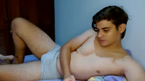 Snapshot of badbunny_69_ chatting on 10/25/25, 05:04 badbunny_69_ online show from 10/25/25, 05:04