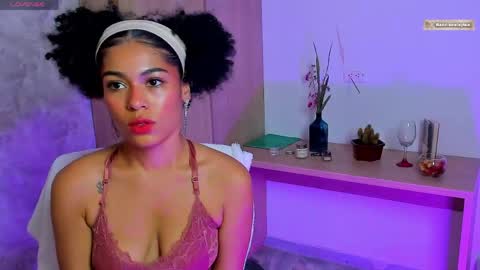 BADDIE DELAYLA online show from 05/01/26, 07:07