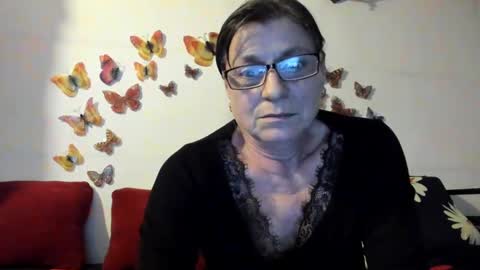 Snapshot of badgg chatting on 02/01/25, 04:00 Gina online show from 02/01/25, 04:00