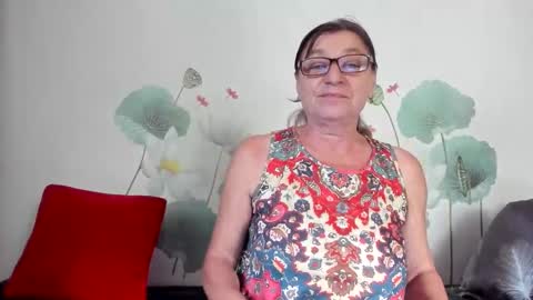 Snapshot of badgg chatting on 09/12/25, 06:46 Gina online show from 09/12/25, 06:46