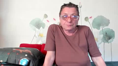 Snapshot of badgg chatting on 03/08/26, 02:10 Gina online show from 03/08/26, 02:10