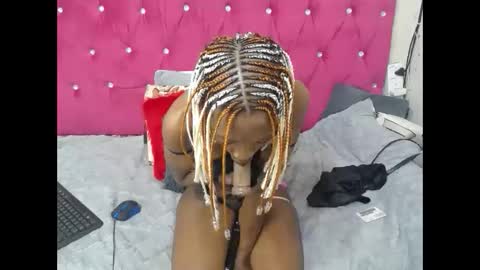 Snapshot of badgirlsexyt chatting on 10/25/25, 01:46 badgirlsexyt online show from 10/25/25, 01:46