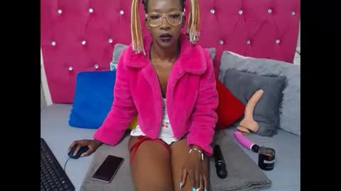 Snapshot of badgirlsexyt chatting on 11/17/25, 02:45 badgirlsexyt online show from 11/17/25, 02:45