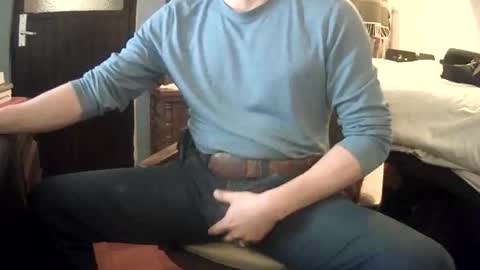 Mexican livin Off the Wall online show from 12/17/25, 03:56