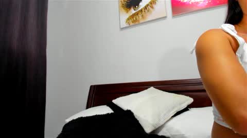 Snapshot of badoozdoll69 chatting on 03/06/25, 02:51 Alexandra  Independent model online show from 03/06/25, 02:51