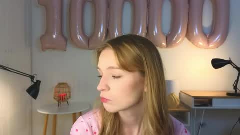 Kate online show from 04/10/26, 04:55