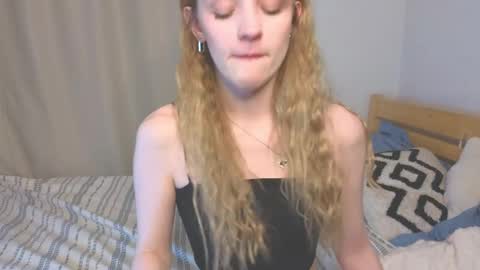 Kate online show from 04/24/26, 04:09