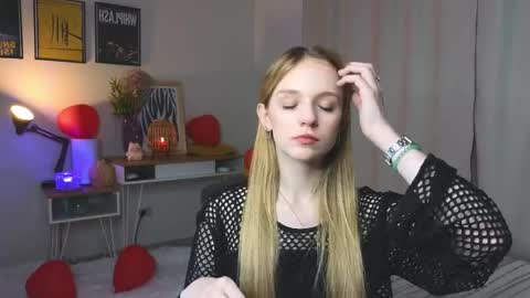 Kate online show from 04/29/26, 04:11