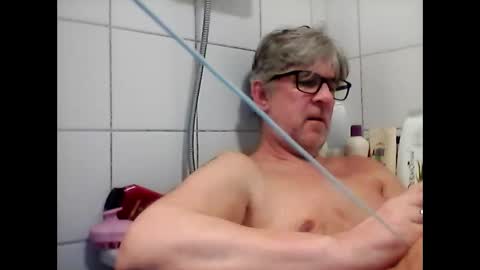 Snapshot of baggelina75 chatting on 03/11/25, 06:52 baggelina75 online show from 03/11/25, 06:52