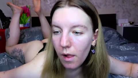 holly online show from 04/05/26, 03:31