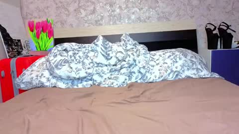 Snapshot of baiambel_mi chatting on 04/30/26, 03:40 holly online show from 04/30/26, 03:40