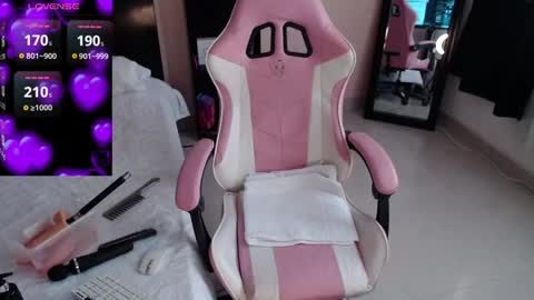 sandra online show from 02/01/25, 02:02