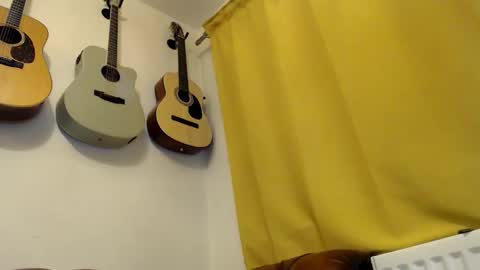 Bailey online show from 11/18/25, 01:11